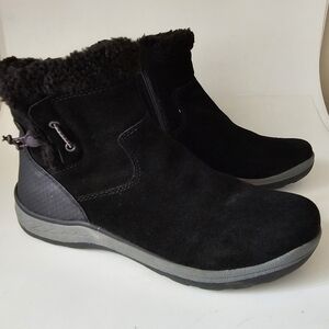 Baretraps Kalina Black Suede Faux Fur Lined Winter Water Resistant Ankle Boots